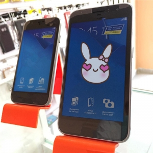 2018 sıcak satış farklı renk akrilik cep telefonu ekran standı 
