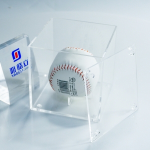 Akrilik Beyzbol Vitrini 